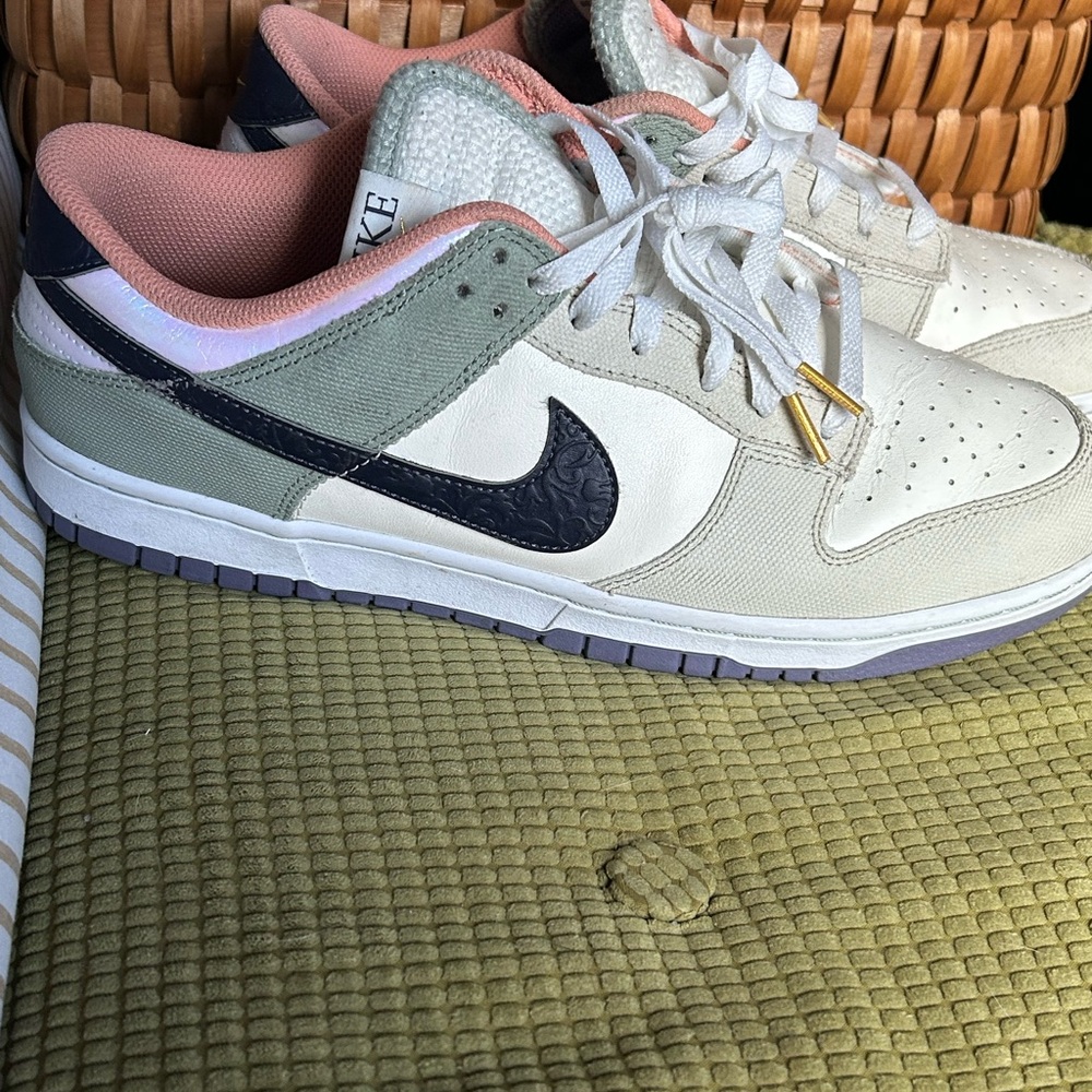 Nike Dunk Low SE 'NOLA'